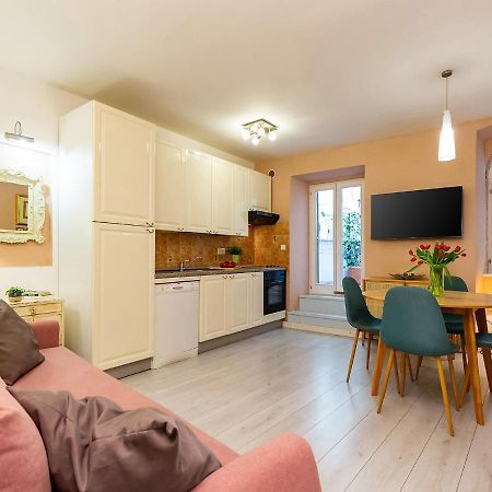 Apartment Anika Old Town Porec Bagian luar foto